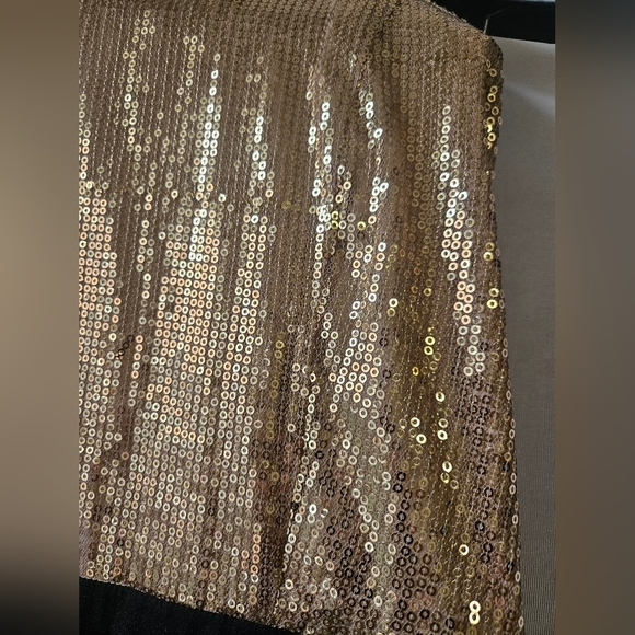 Marineblu Size L Gold Sequin Halter Dress with Pleated Skirt High Low. - Picture 3 of 7